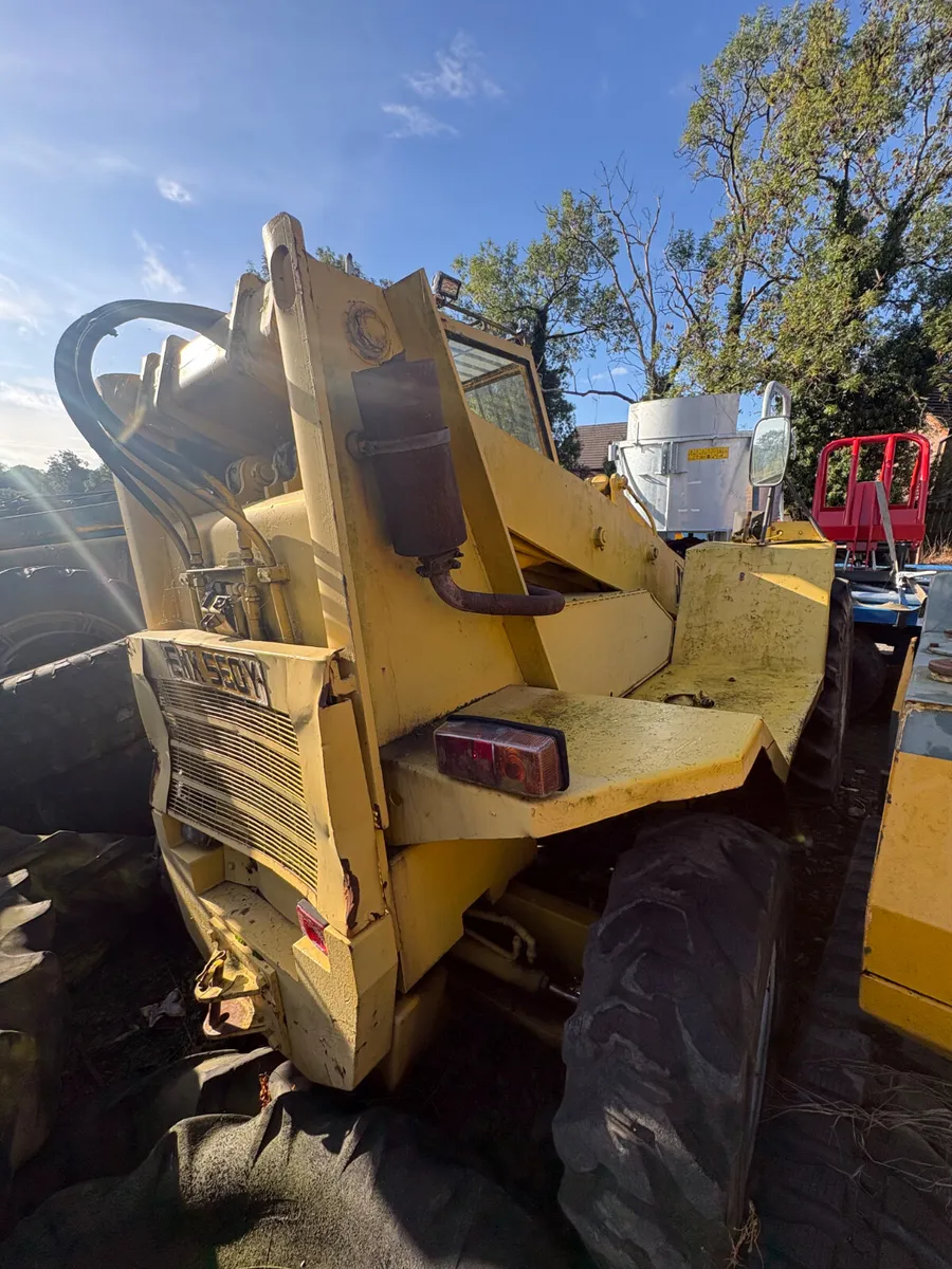 JCB 520M loadall telehandler - Image 3