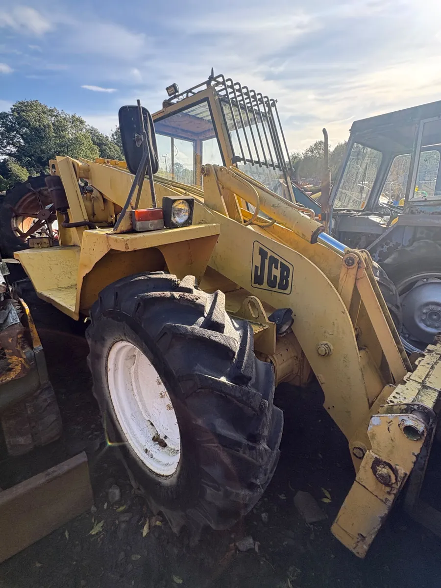 JCB 520M loadall telehandler - Image 1