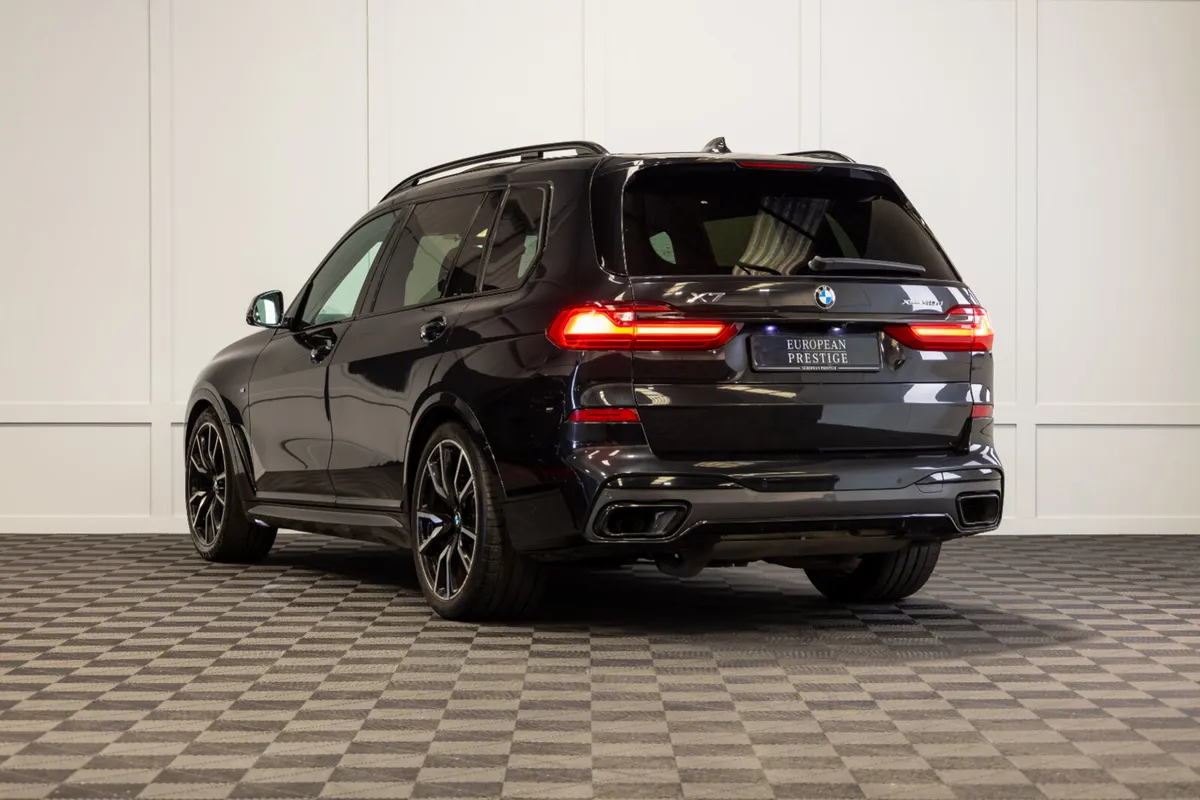 2022 BMW X7 X-Drive 40d M-Sport 2 Seat Commercial - Image 4