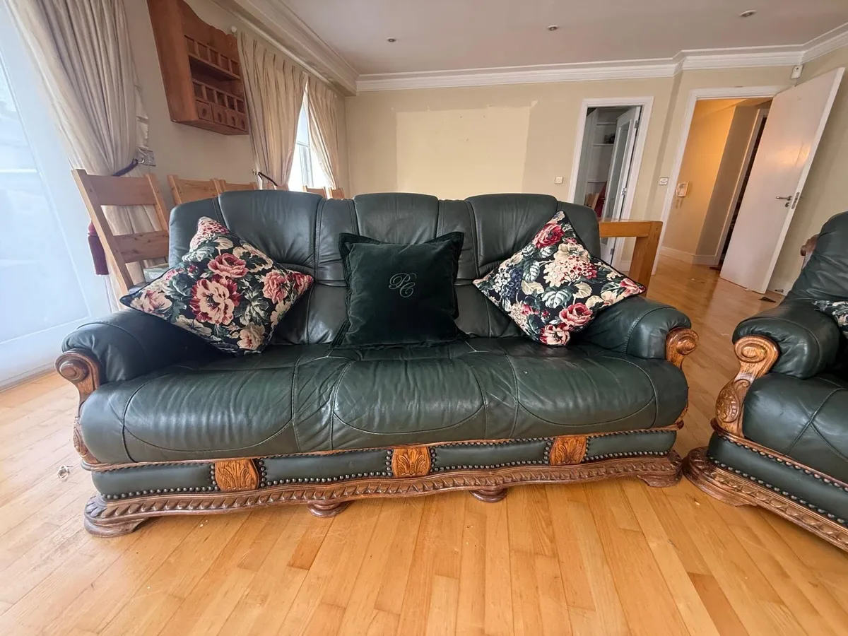 Suite of furniture - Image 3