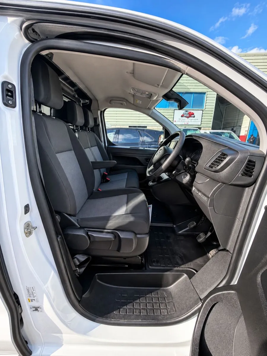 2023 Opel Vivaro LWB 67,000km - Image 4
