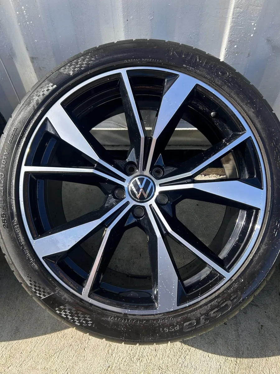 Genuine Volkswagen R-Line Misano 20” Alloy Wheels - Image 4