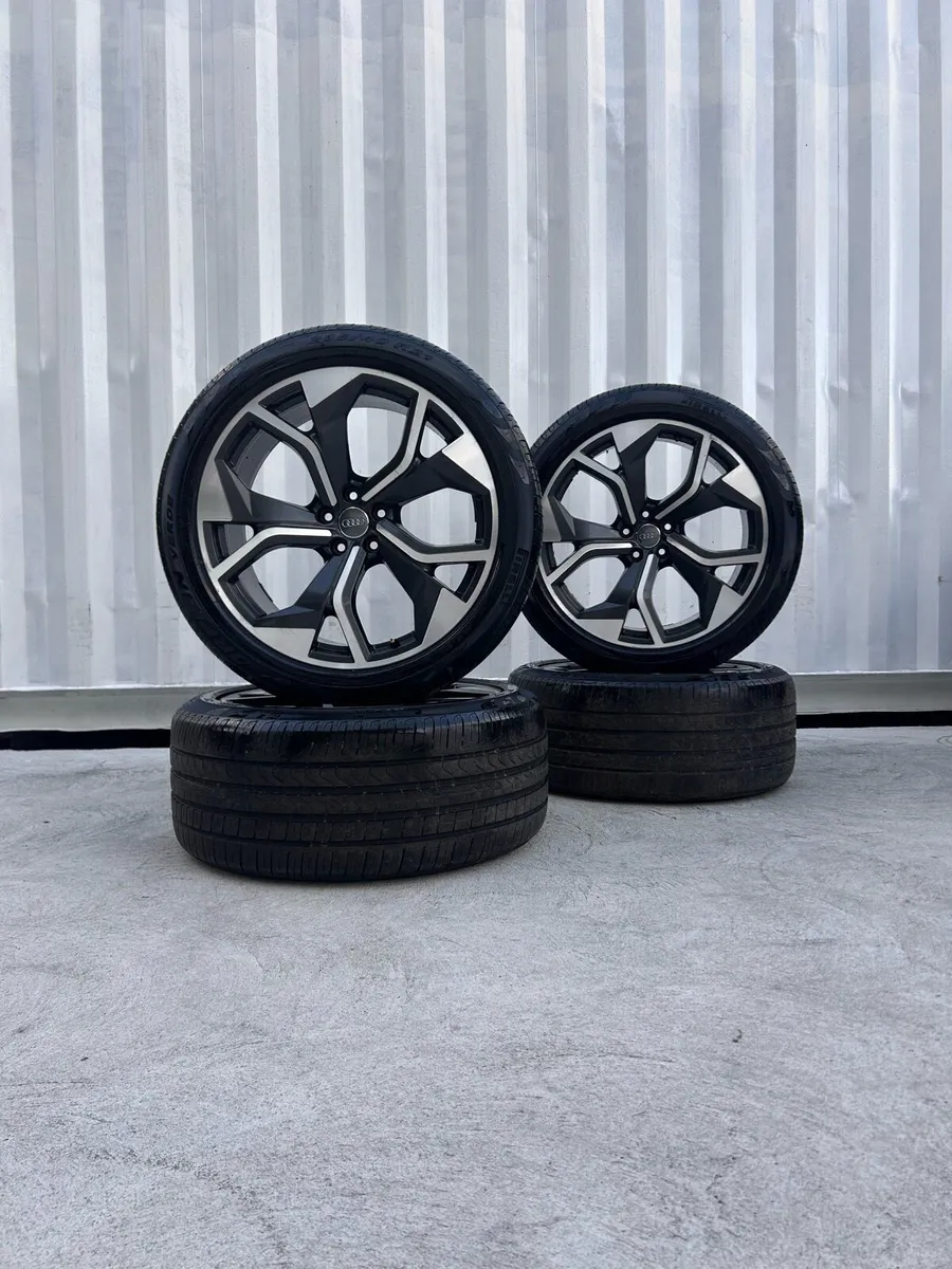 Genuine Audi Q8/SQ8 RS Q8 21” Alloy Wheels - Image 1