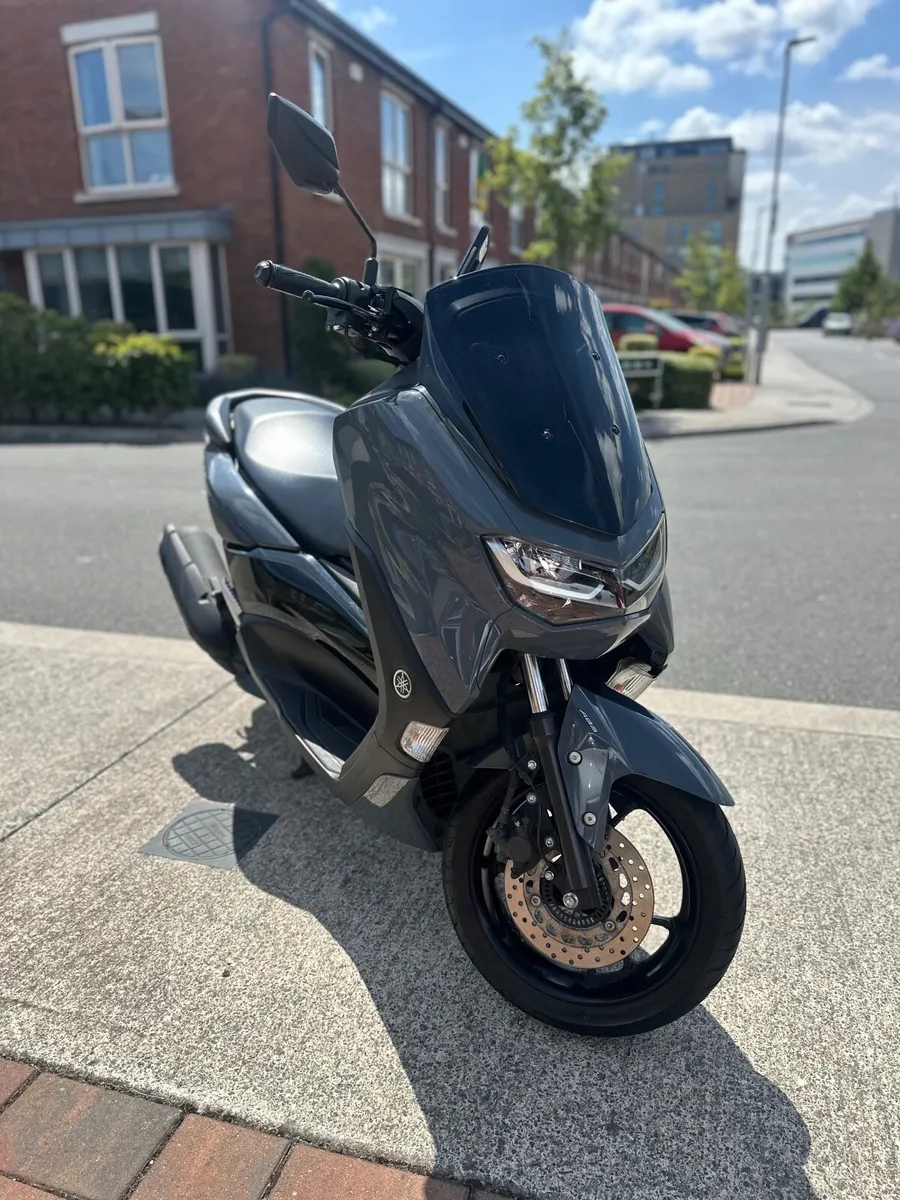YAMAHA Nmax 2024 (only 10.500km) - Image 1