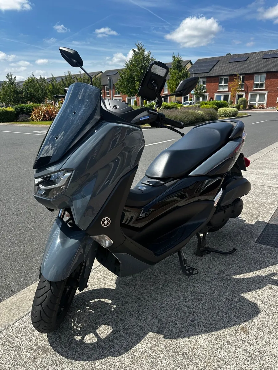 YAMAHA Nmax 2024 (only 10.500km) - Image 4