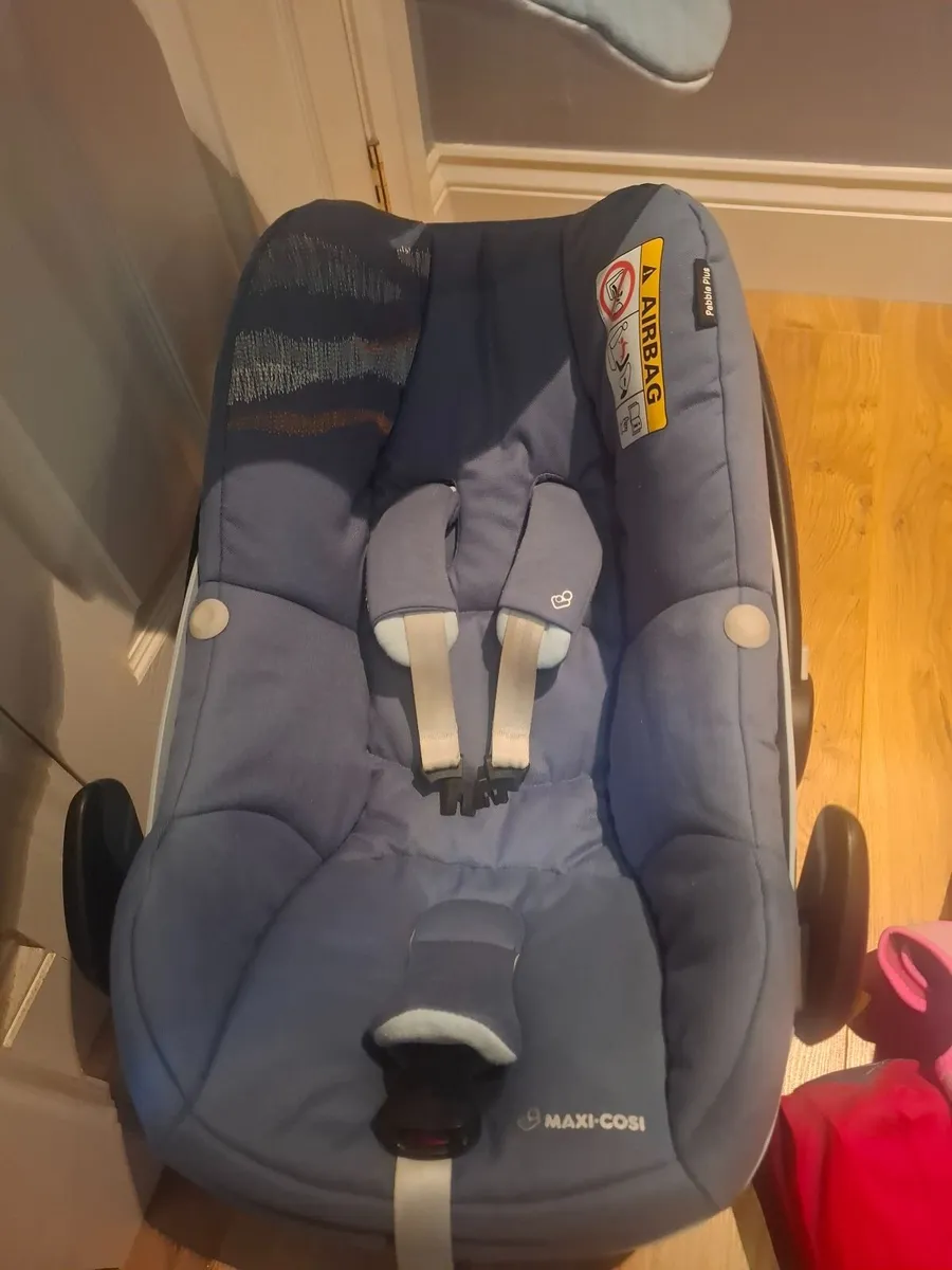 Car Seat - Image 1
