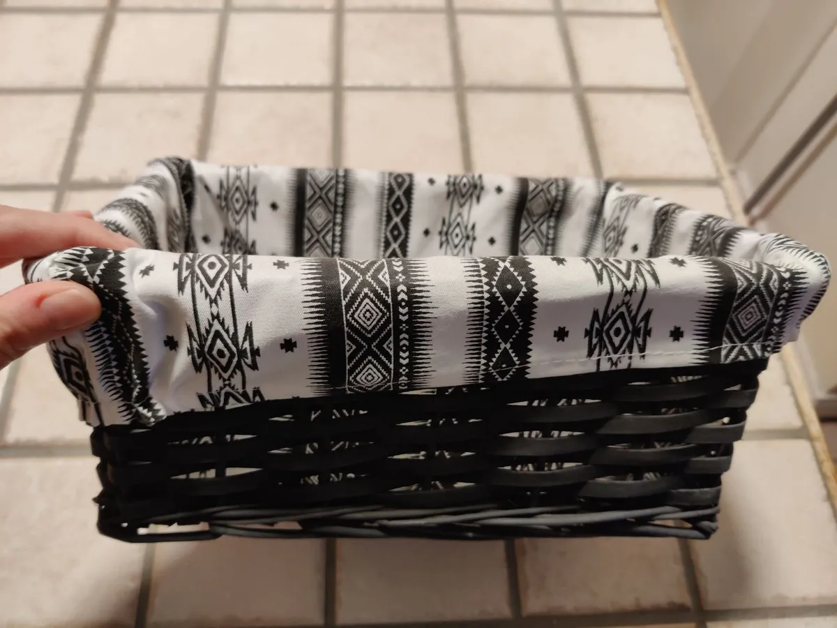 Storage boxes and baskets - Image 1
