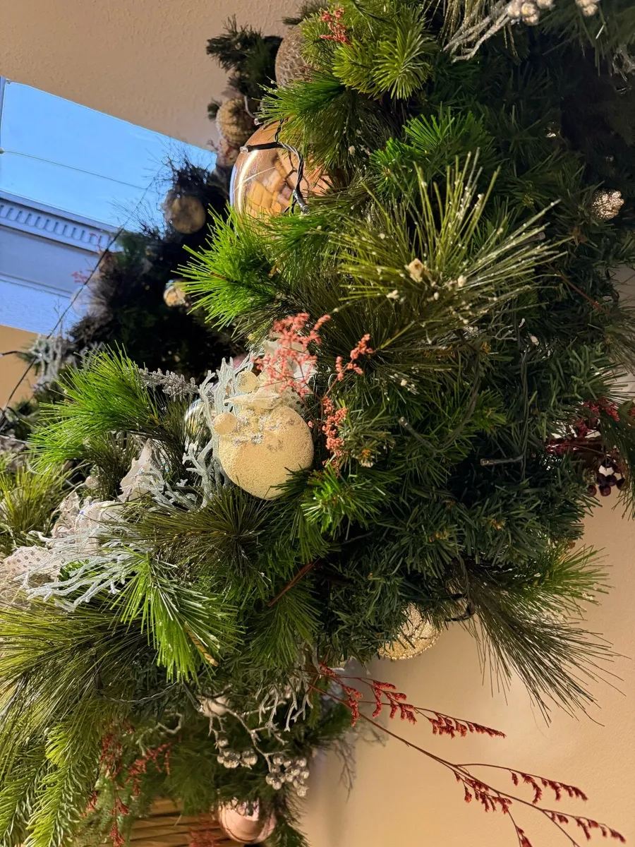Christmas Wreaths 3ft - Image 3