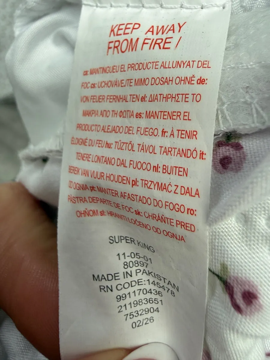 Superking Duvet Set / Quilted Pinsonic Look - Image 3