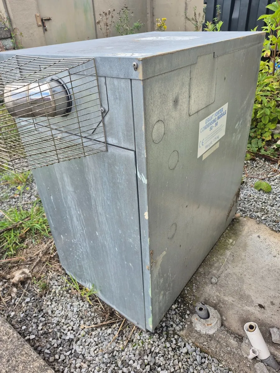 oil boiler - Image 1