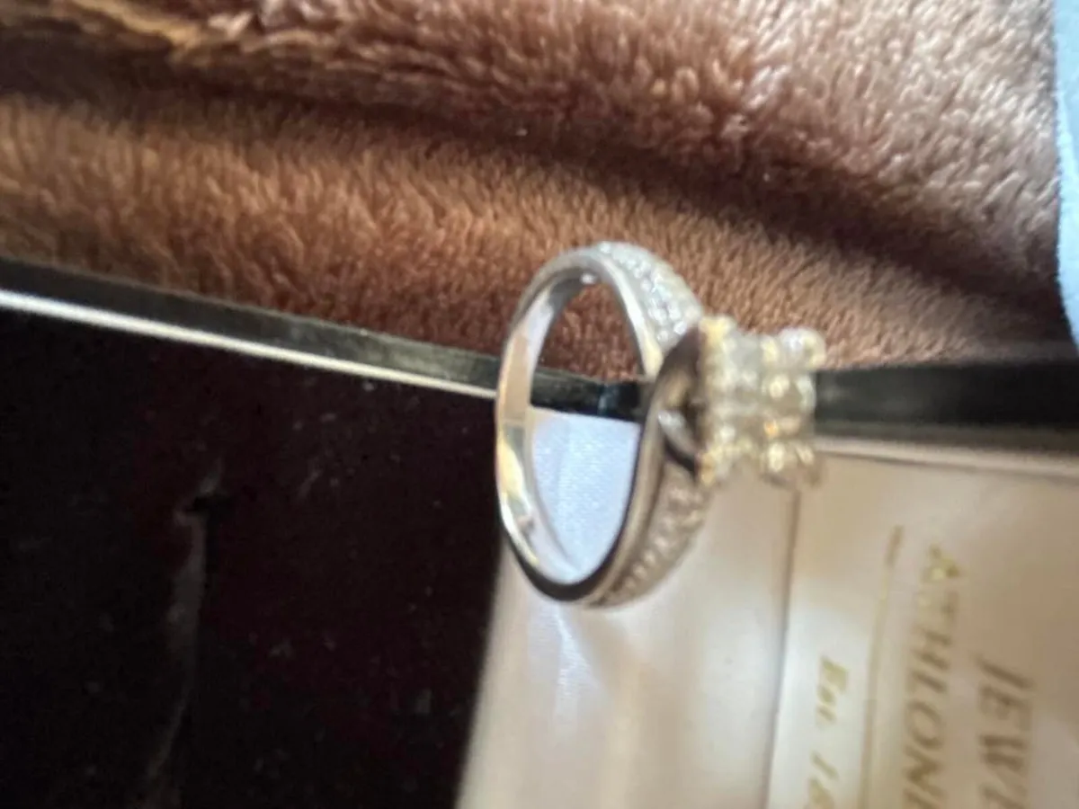 Antwerp White Gold Diamond Quad Cluster Ring — 4 P - Image 2