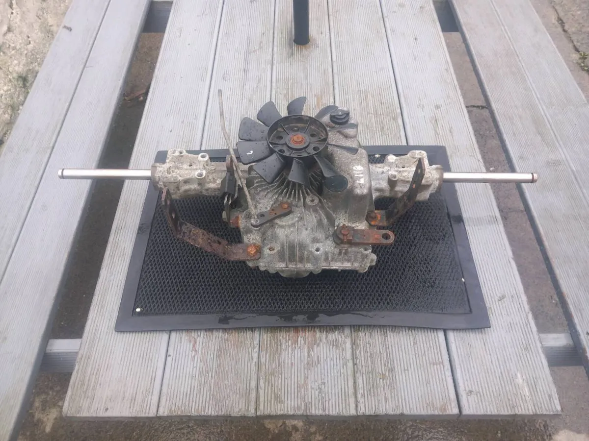 John deere L118 hydrostatic transmission for sale - Image 1