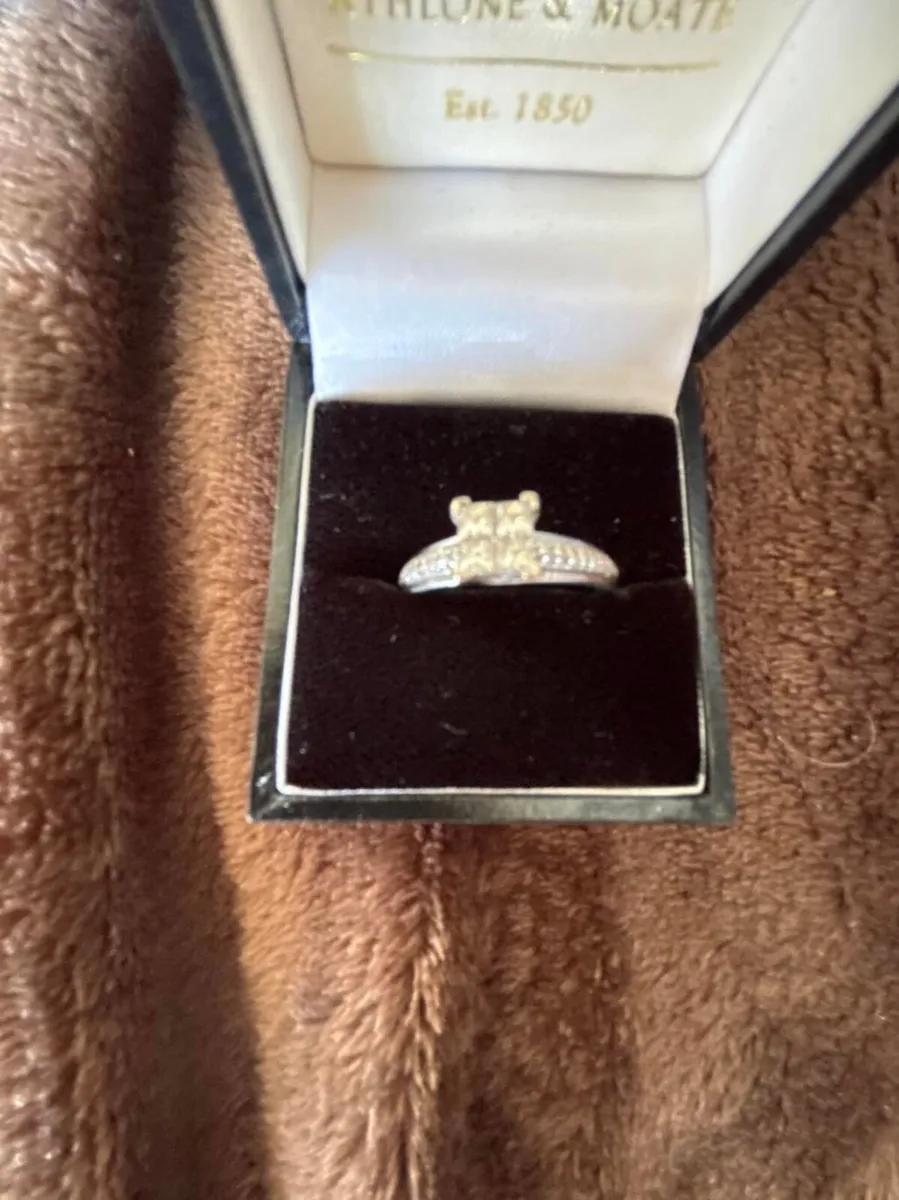 Antwerp White Gold Diamond Quad Cluster Ring — 4 P - Image 4