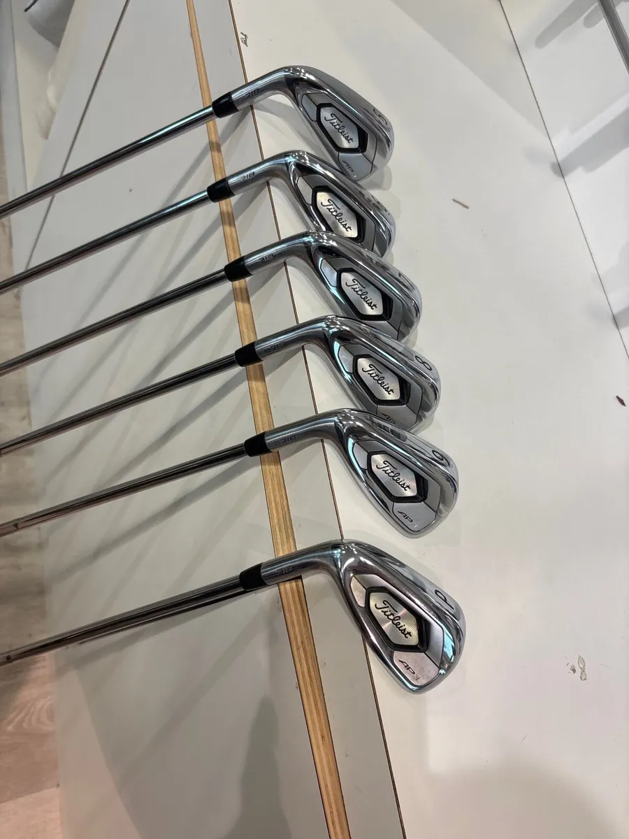 Titleist AP3 718 (Left Hand) 5-PW - Image 1