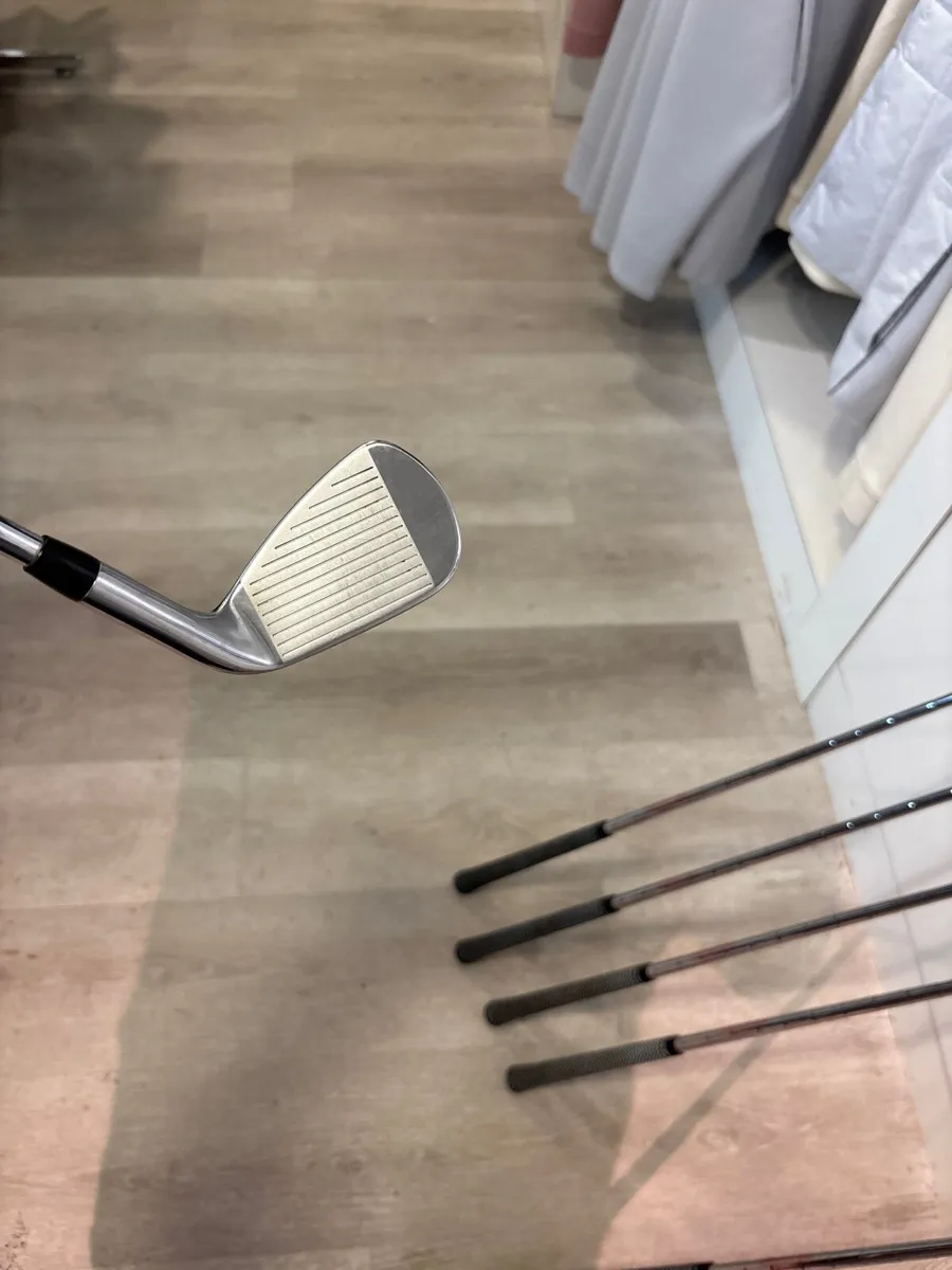 Titleist AP3 718 (Left Hand) 5-PW - Image 2