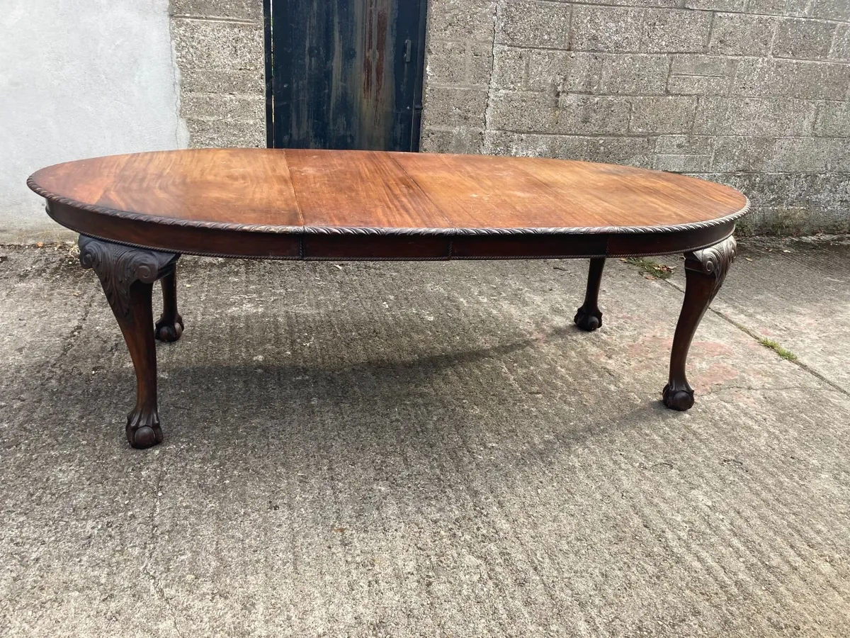 Antique Table - Extending - 2 Leaves - Image 1