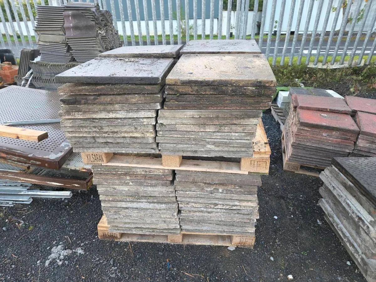 Second hand paving slabs - Image 1