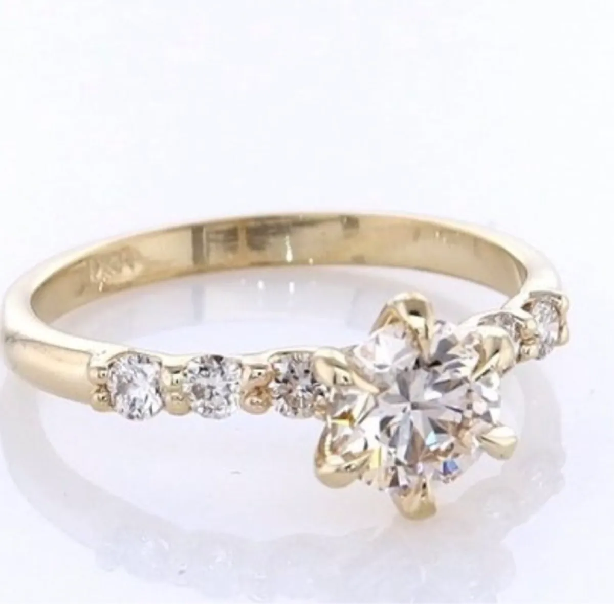 14 kt. Yellow gold - 0.68ct. tw. Diamond Ring - Image 1