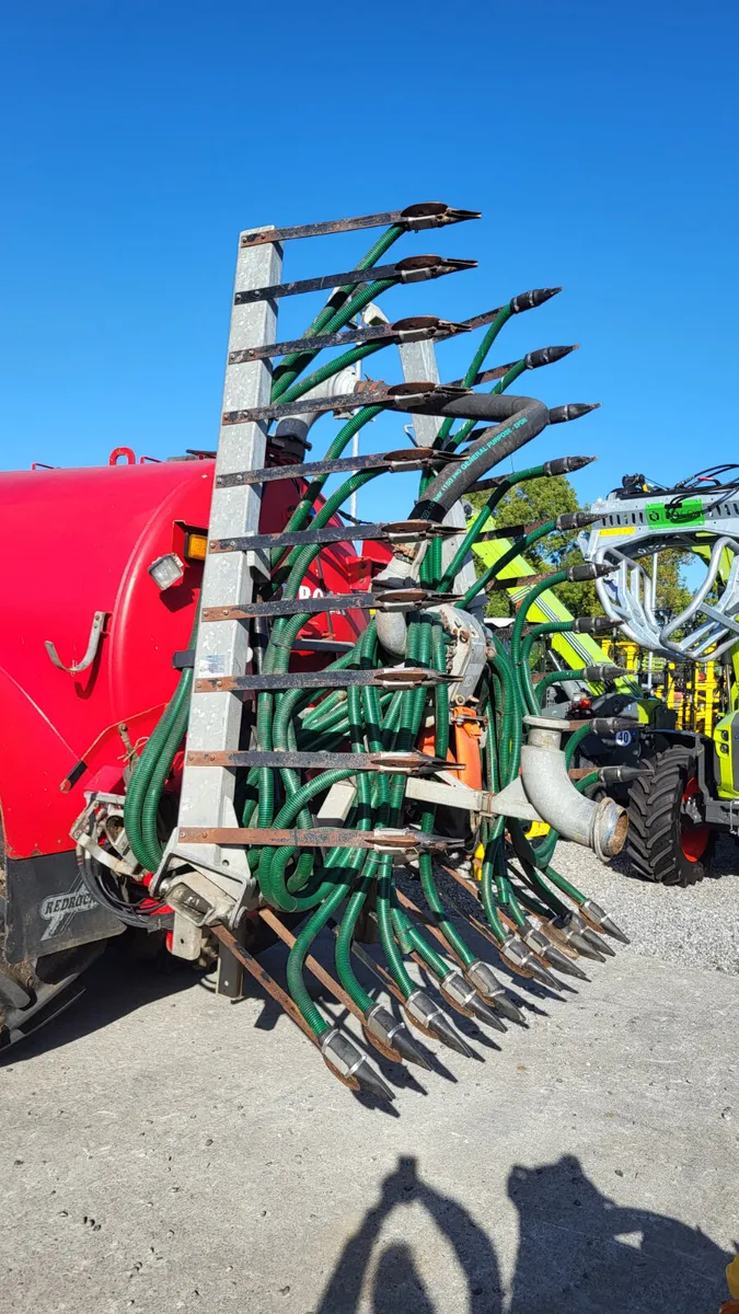 Redrock 2500 Tanker with 7.5meter Trailing shoe - Image 3