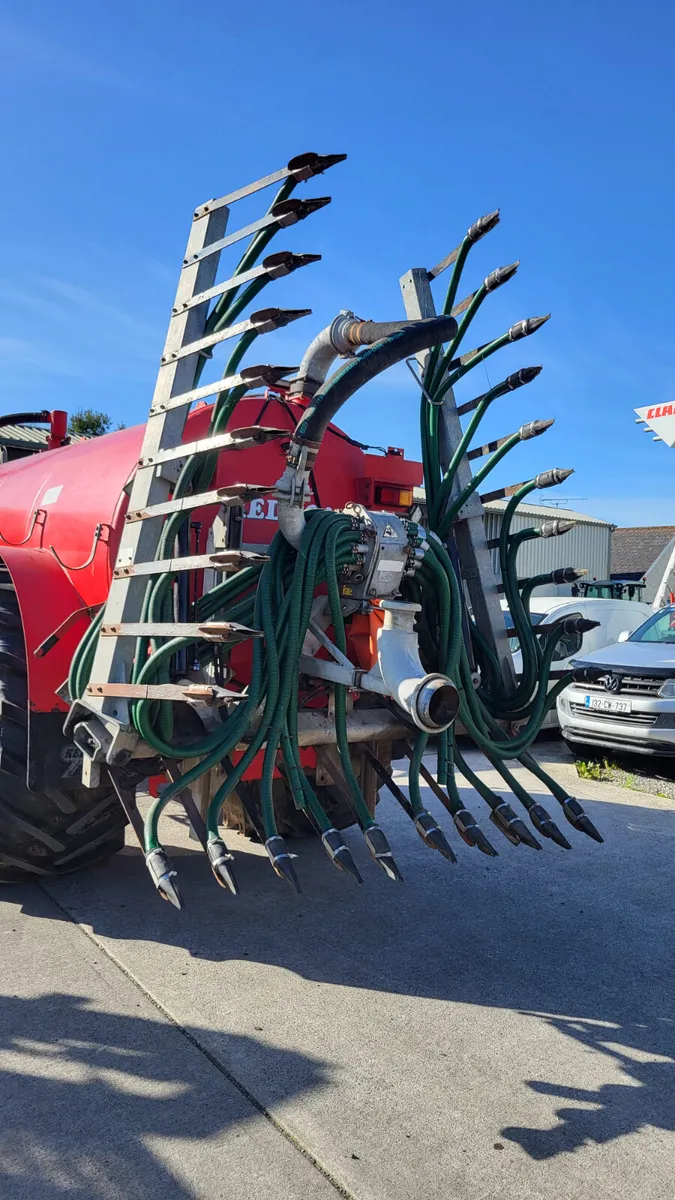 Redrock 2500 Tanker with 7.5meter Trailing shoe - Image 2