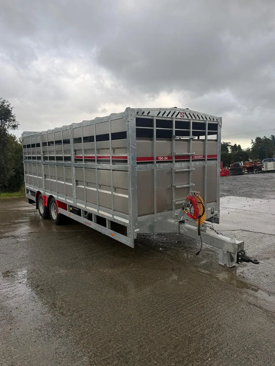 **New Nugent TDC 24FT Livestock Trailer** - Image 4