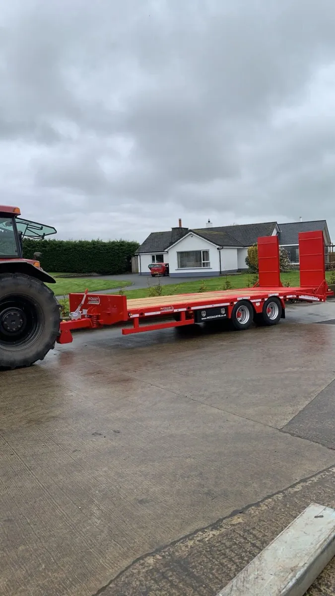 Low loader - Image 1