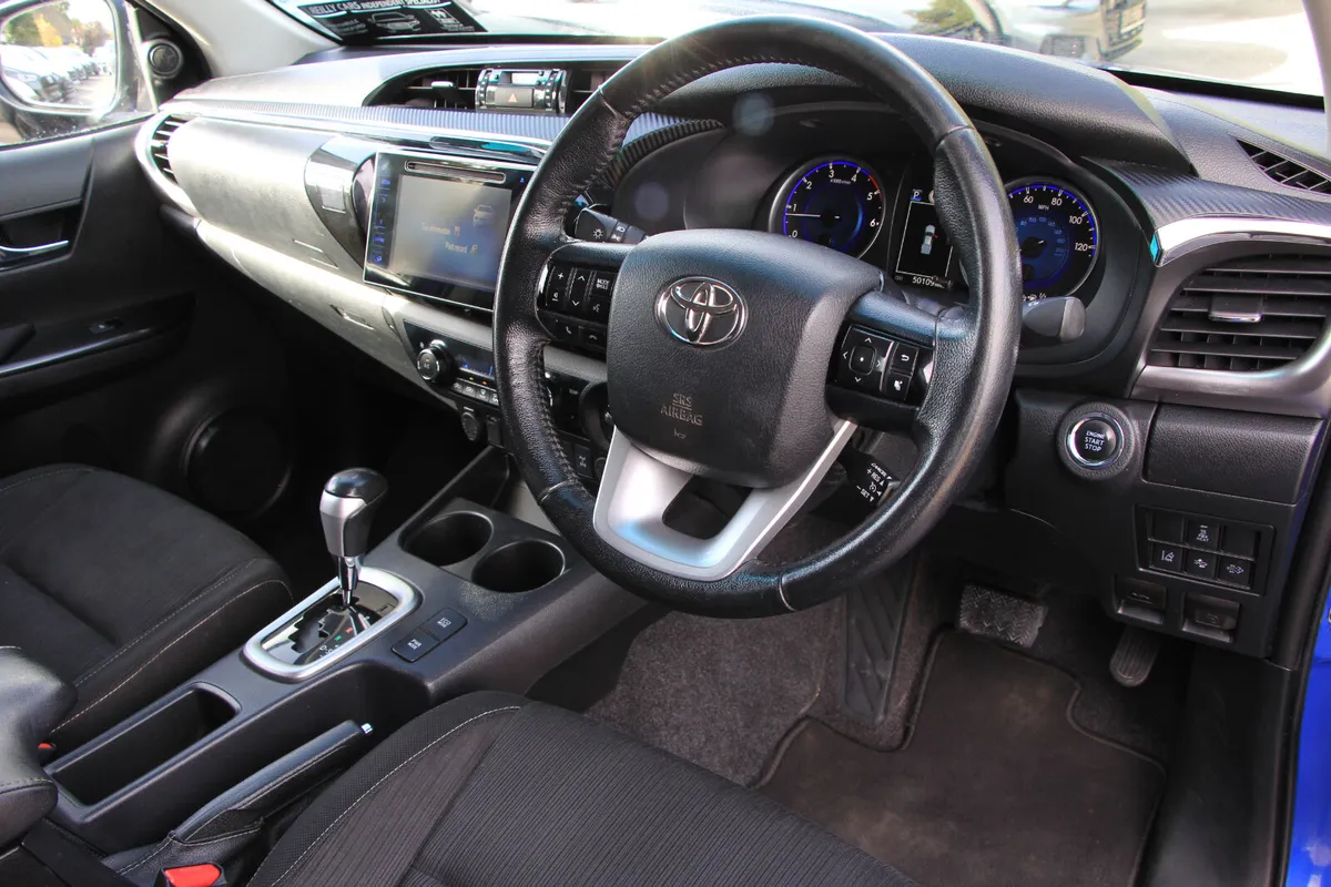 Hilux Invincible * Auto * Low Kms - Image 3