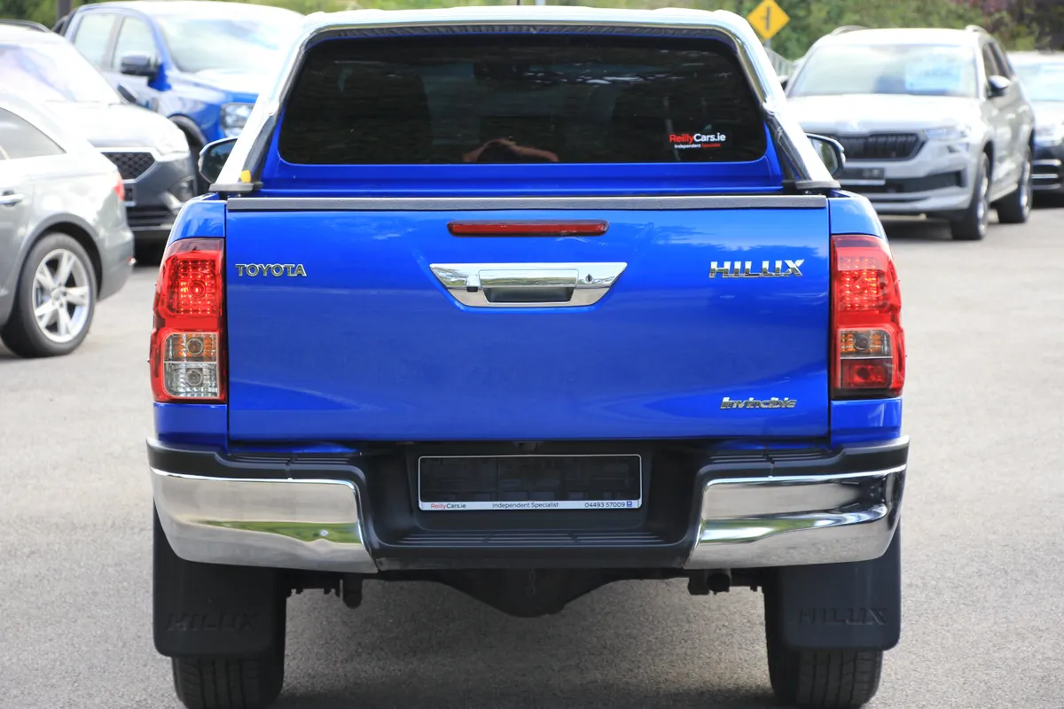 Hilux Invincible * Auto * Low Kms - Image 4