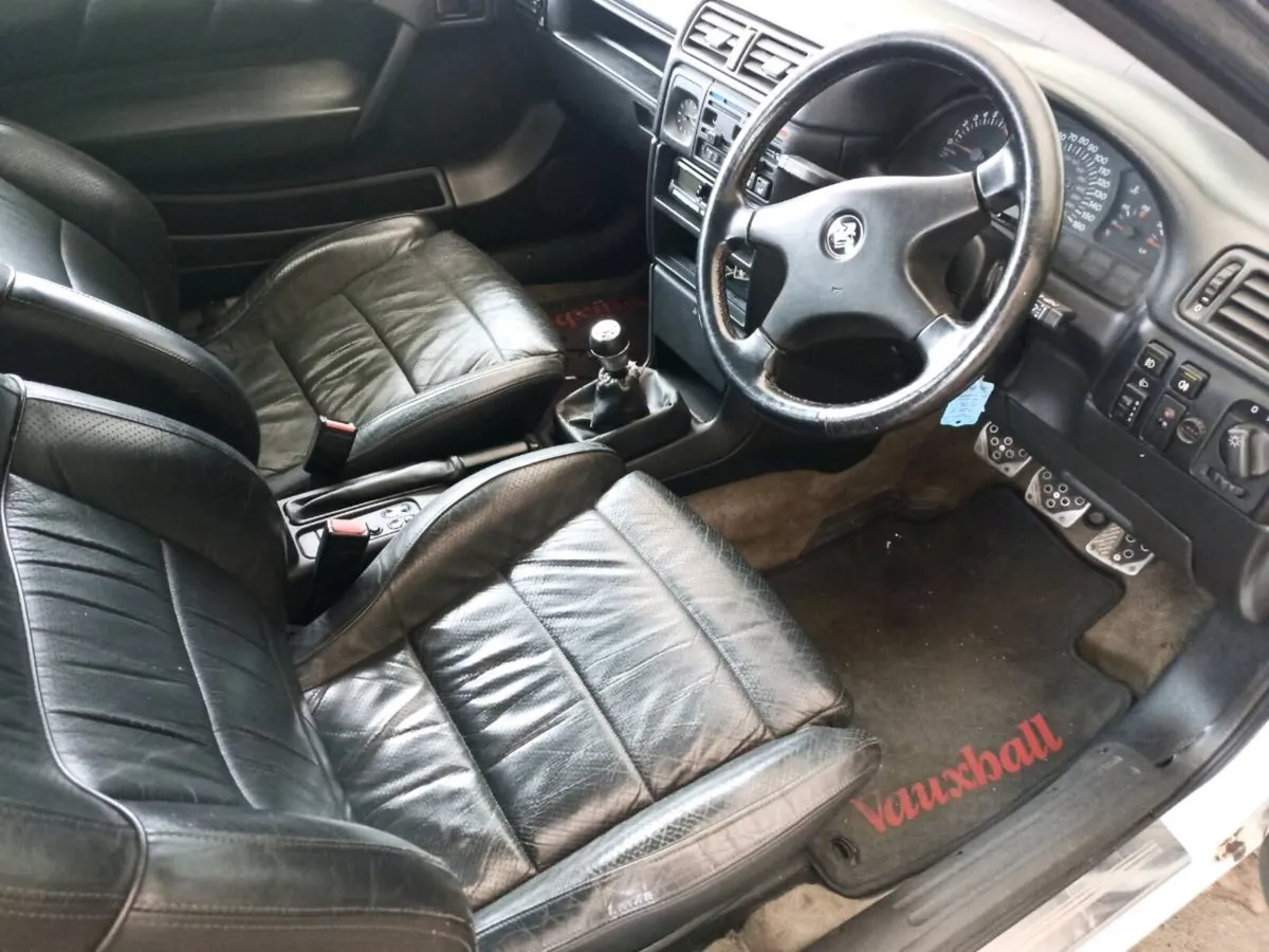 Toyota. Sprinter executive auto. + Calibra turbo - Image 4