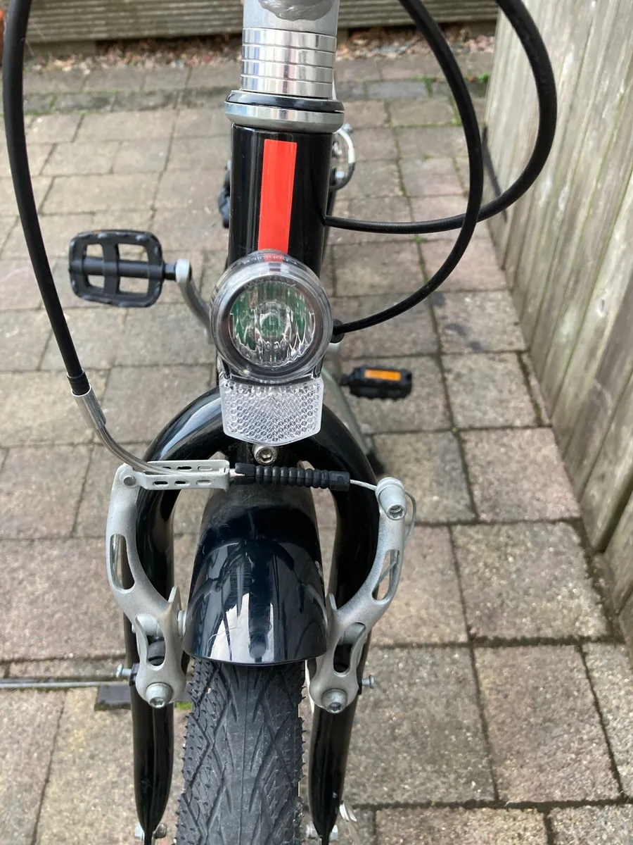 B'Twin / Decathlon Riverside 500 Kids' 20" Hybrid - Image 3