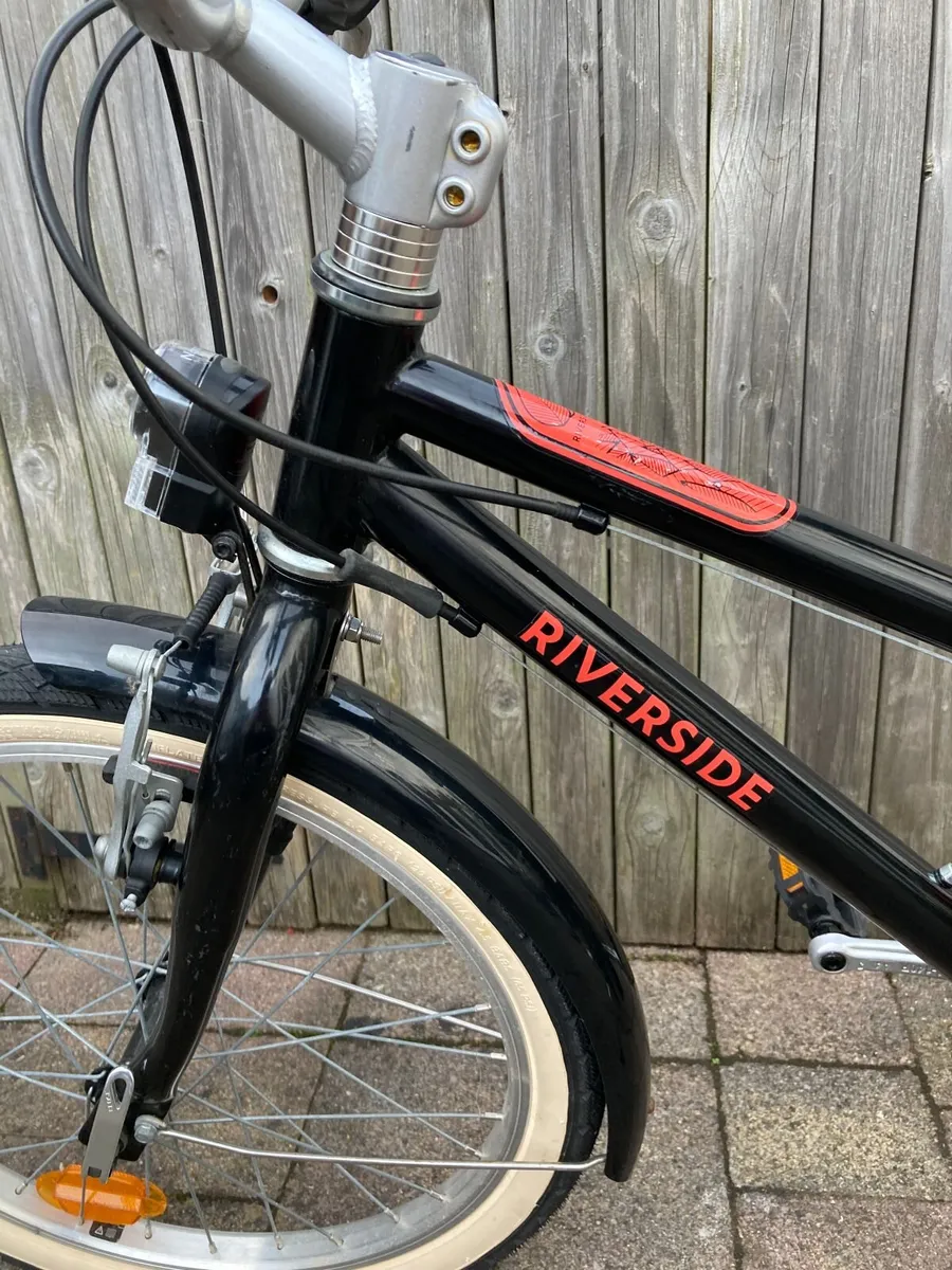 B'Twin / Decathlon Riverside 500 Kids' 20" Hybrid - Image 4