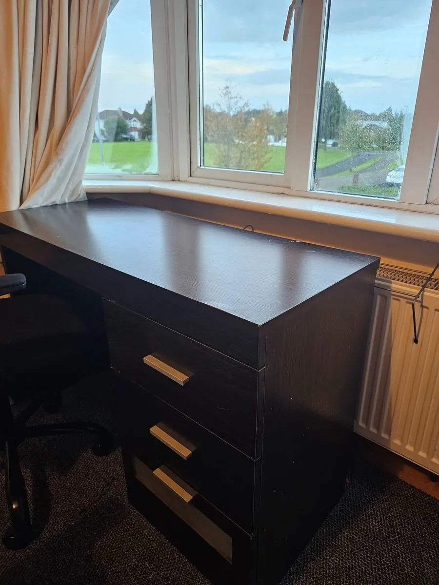 Free Study desks+chairs - Image 3