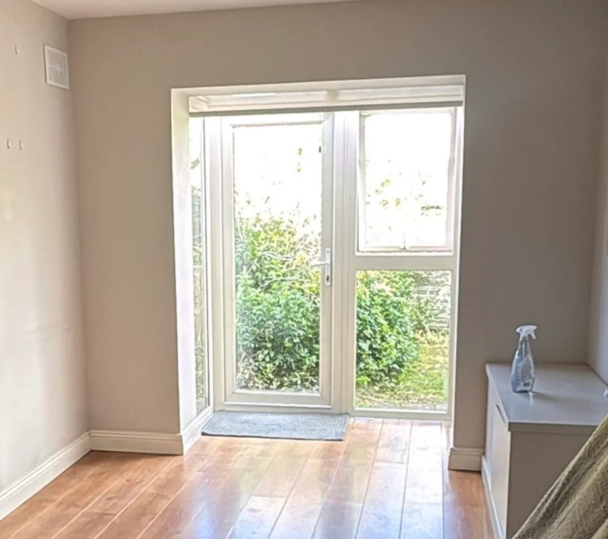 Small double-glazed porch - Image 2