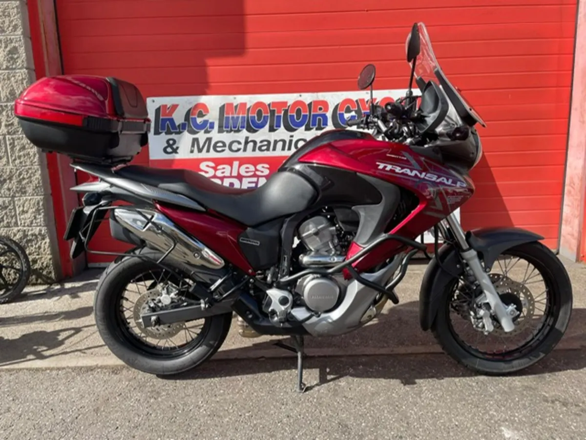 Honda Transalp 700 - Image 1