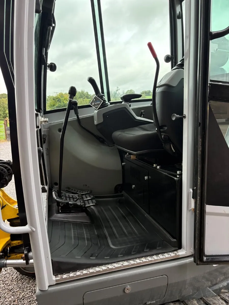 Wacker Neuson ez26 Digger - Image 3
