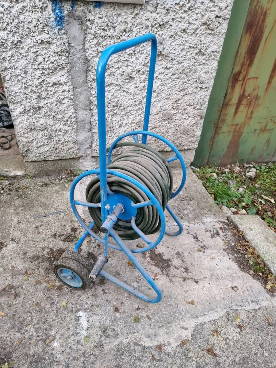 Hose coil
