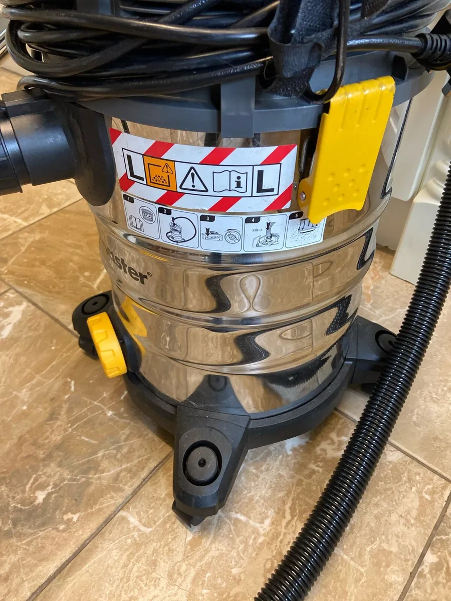 Vacmaster.  Wet &. Dry.  Vacuum - Image 2