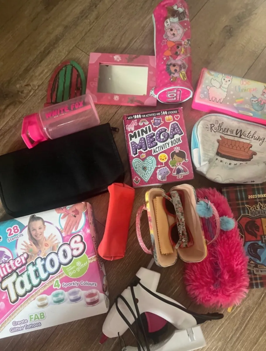 Bundle of items - Image 2