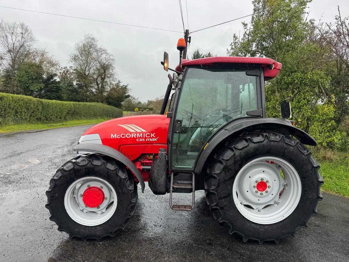 2006 McCormick c85 max 4wd - Image 2