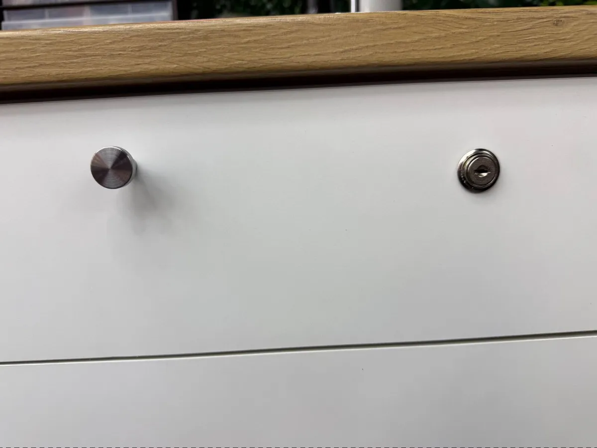 ikea knoxhult base cabinet with doors and drawer - Image 2