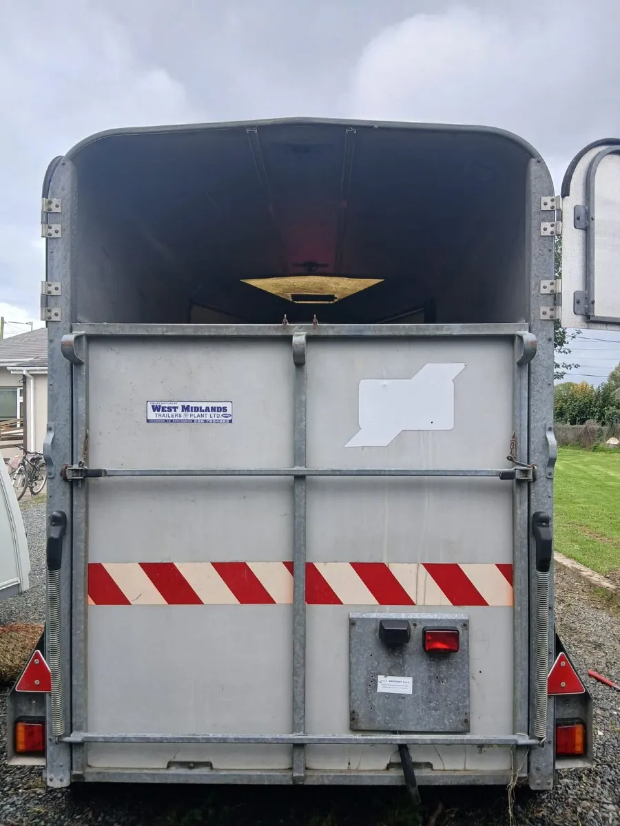 horsebox - Image 1