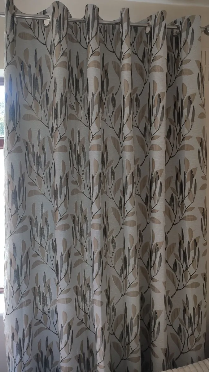 Curtains - Image 1