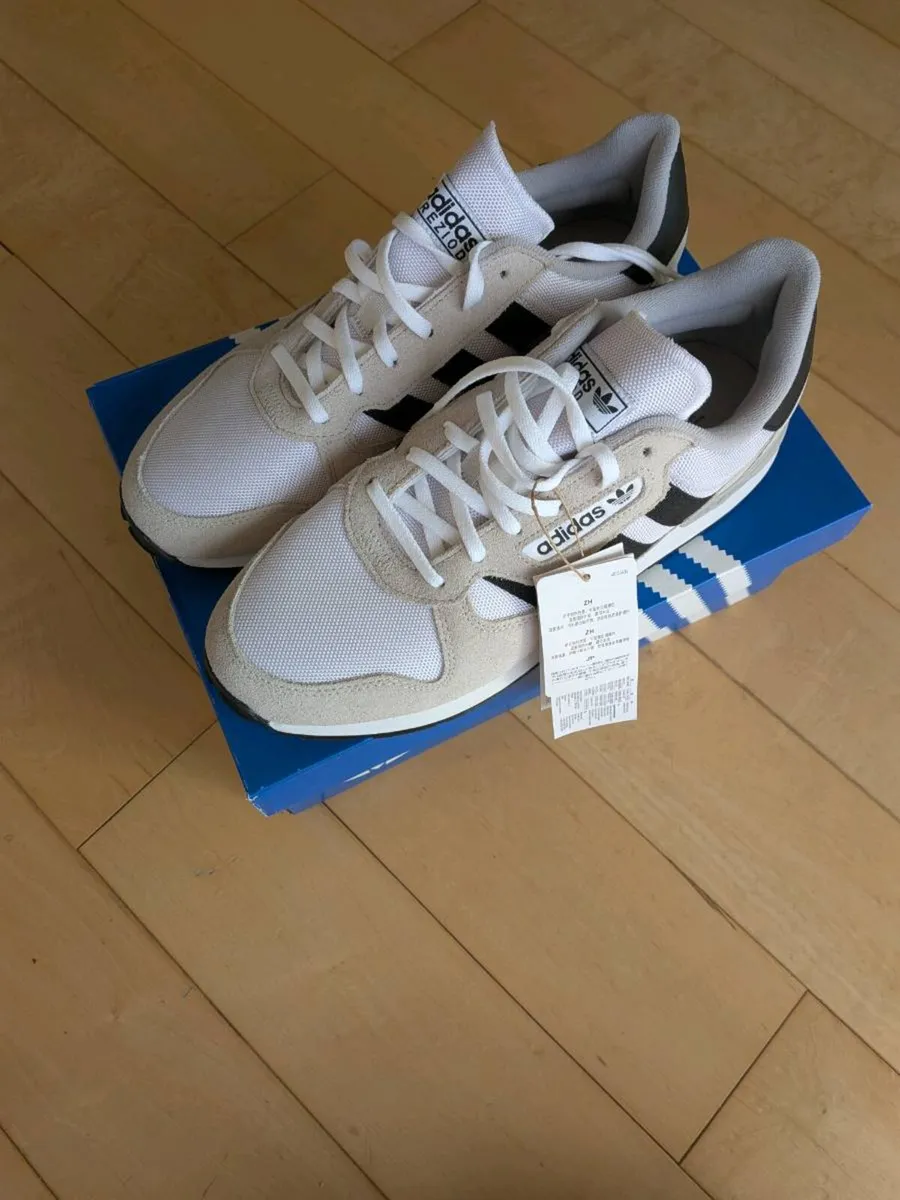 Brand New Mens Adidas Treziod 2 Trainers – Size UK - Image 1
