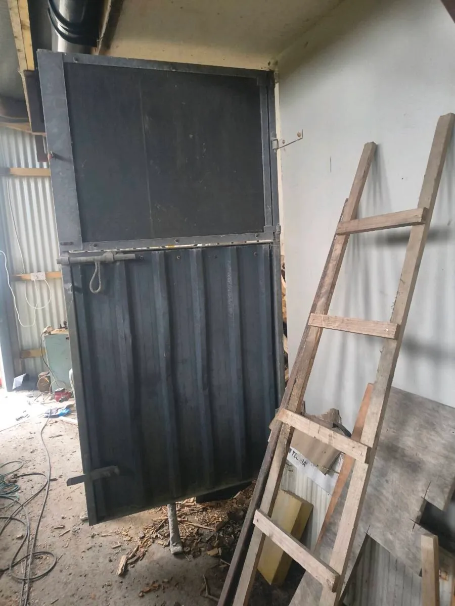 Stable doors - Image 2