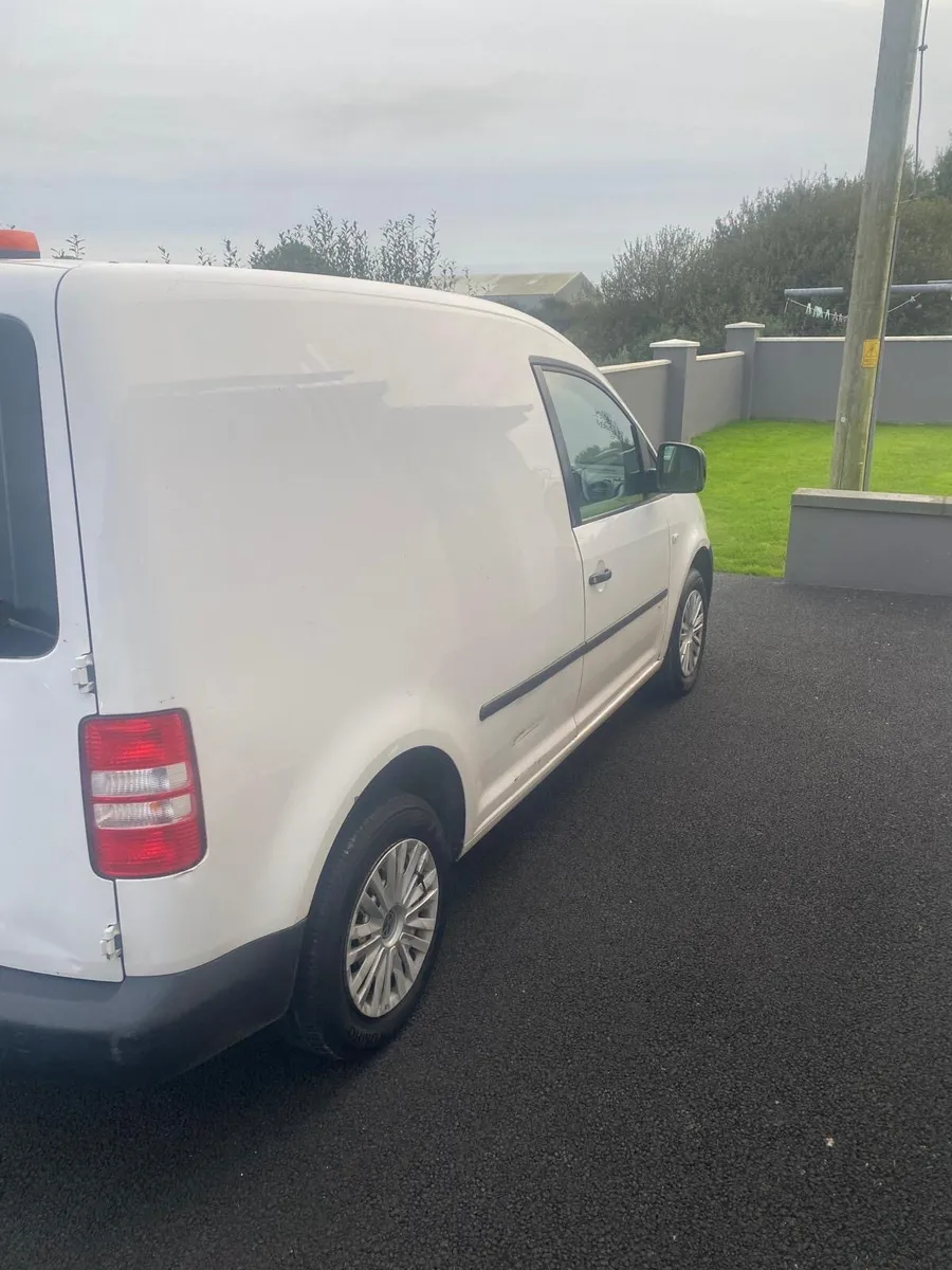 Volkswagen Caddy - Image 2