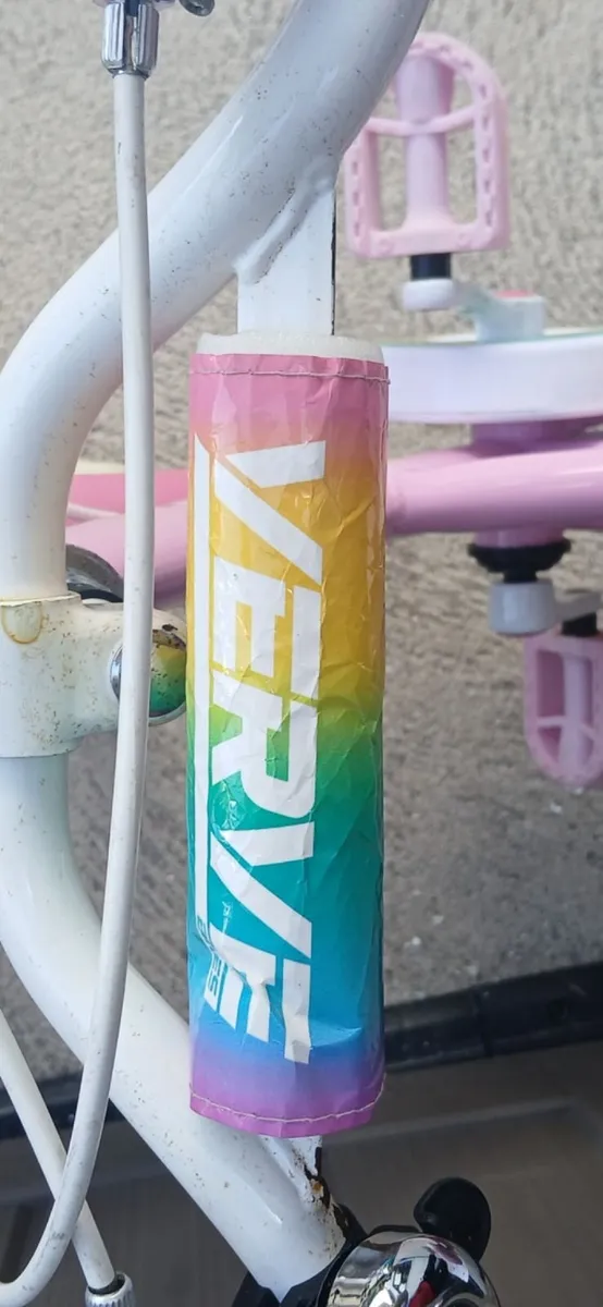 Kids bike - Image 3