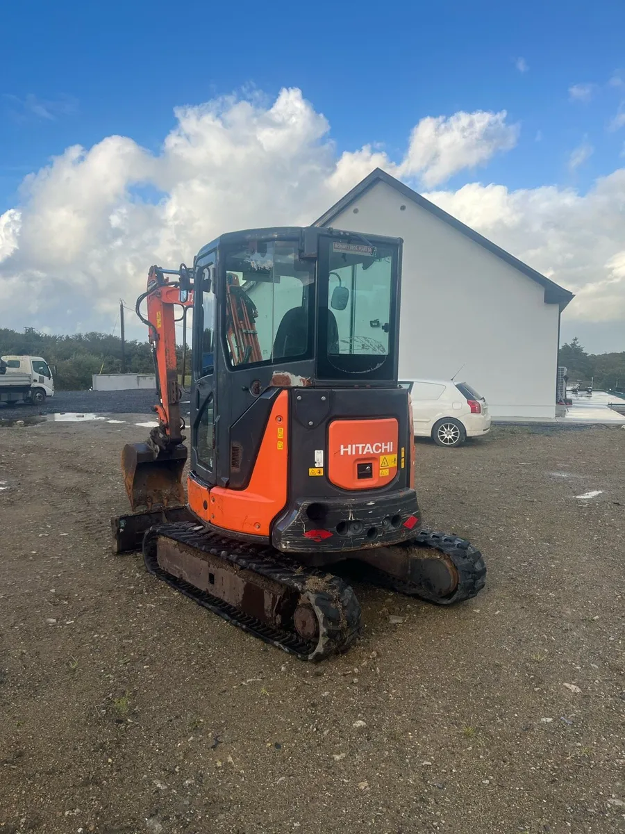 2018 Hitachi Zx33u - Image 2