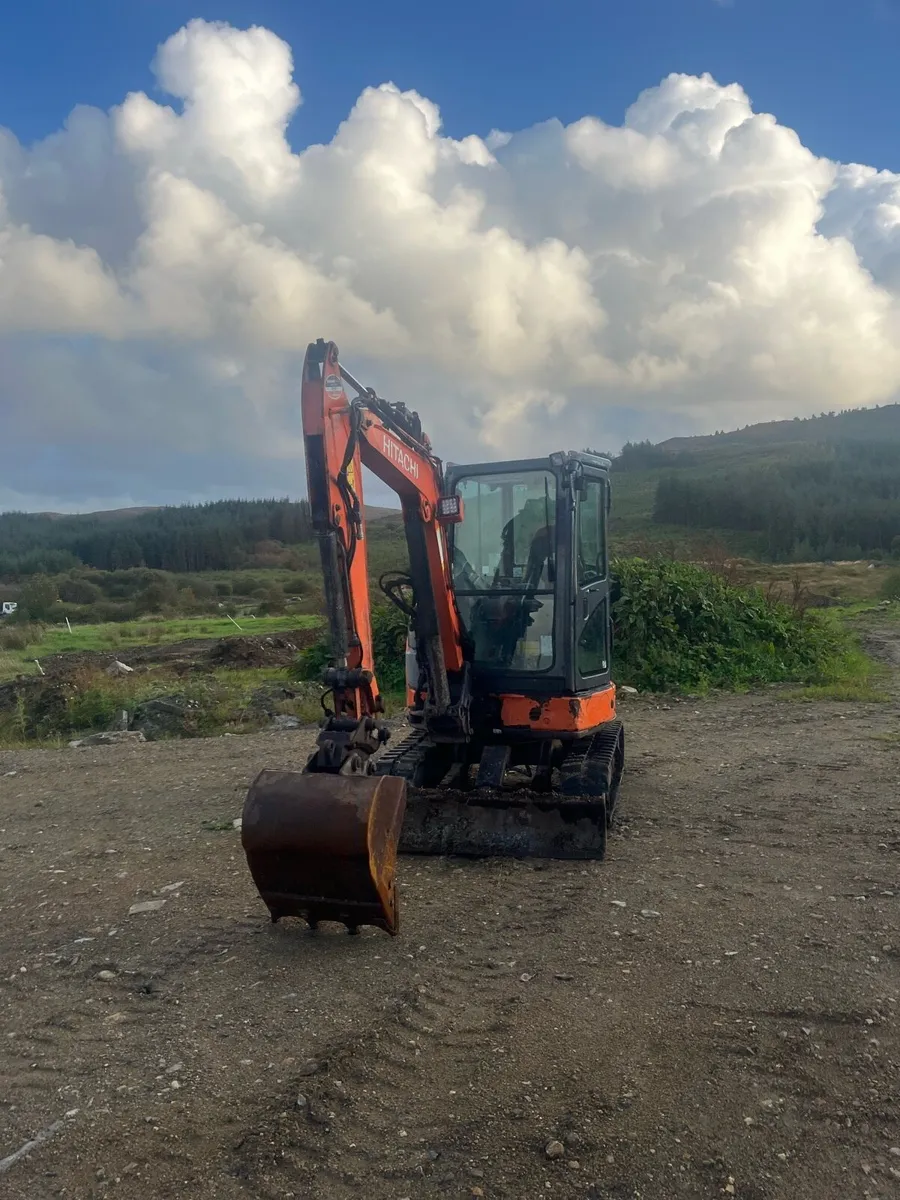 2018 Hitachi Zx33u - Image 4