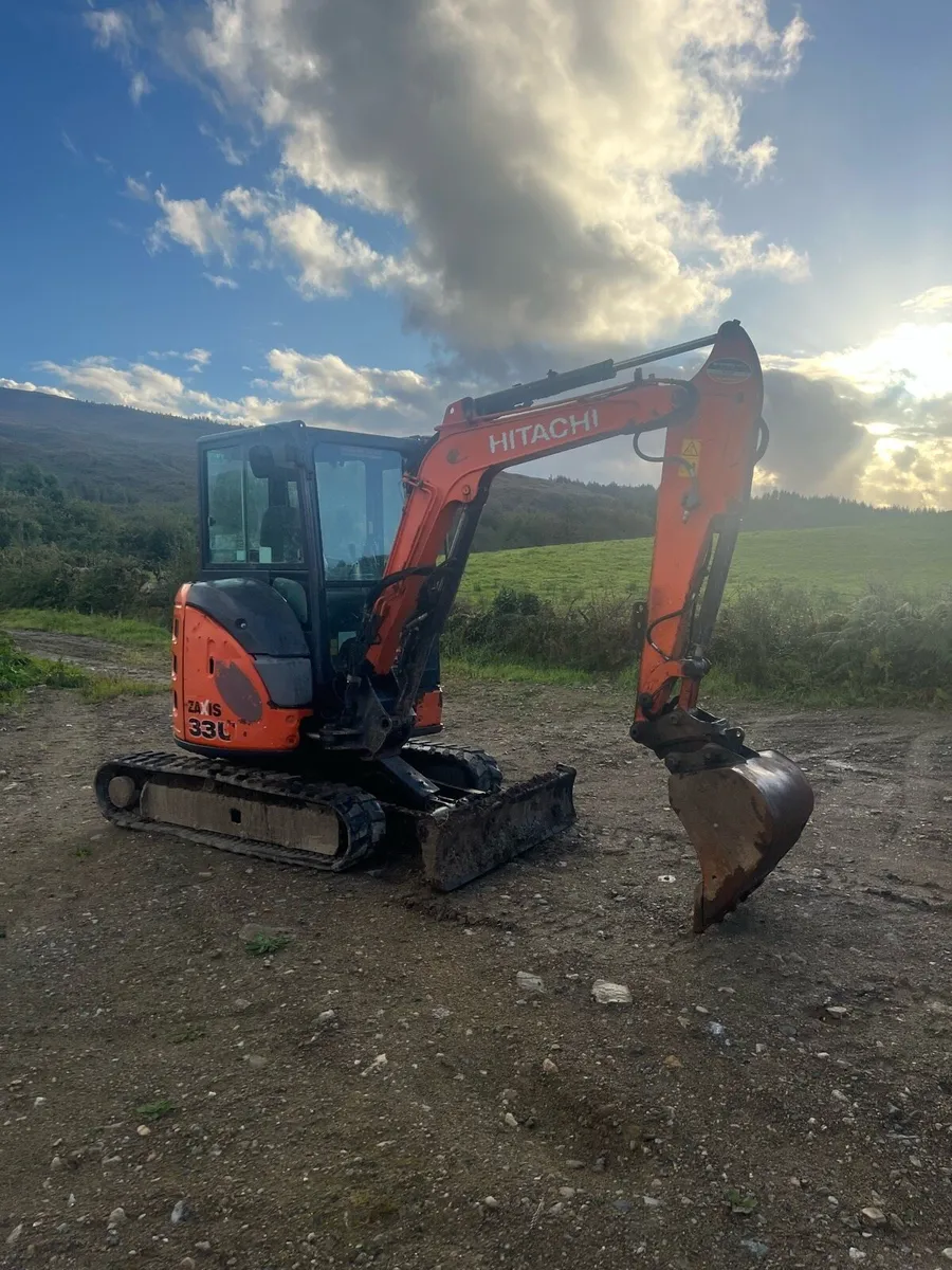 2018 Hitachi Zx33u - Image 3