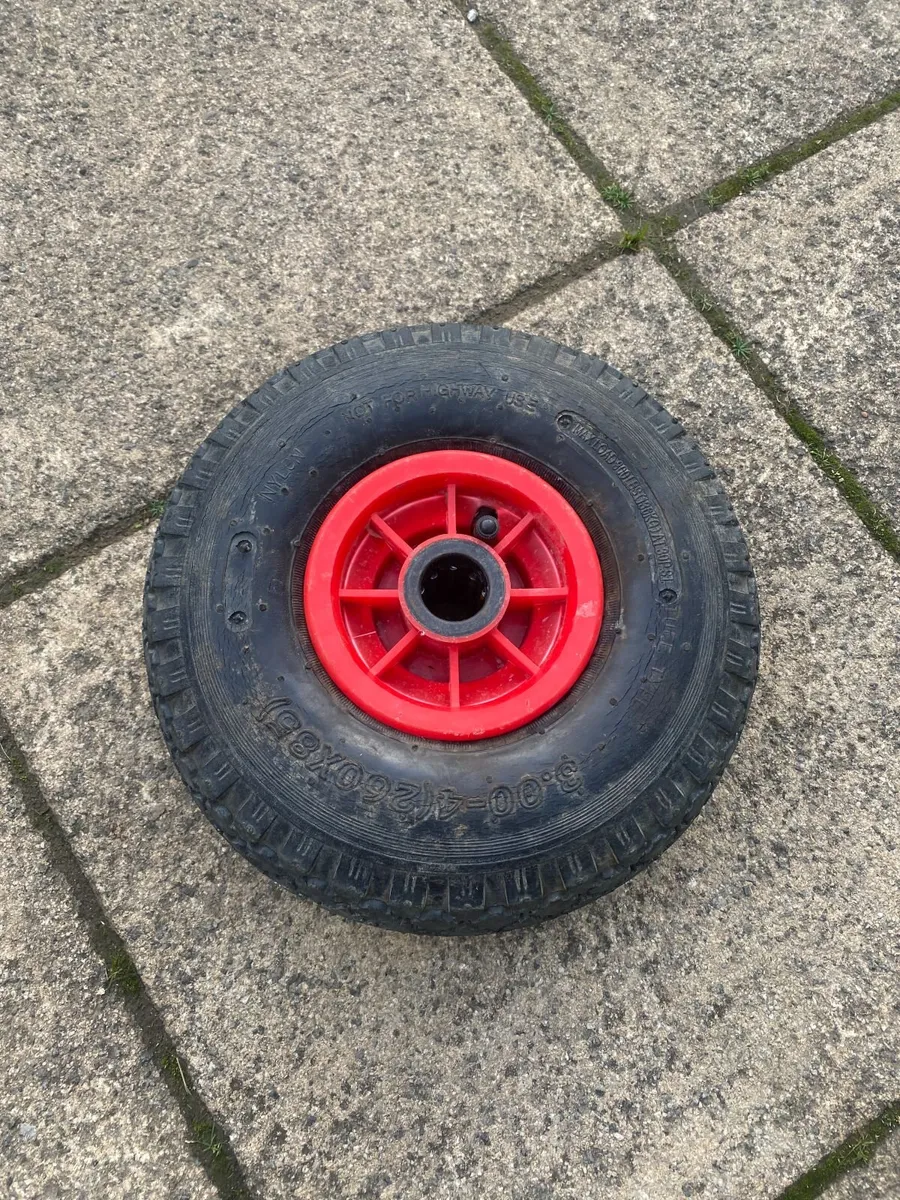 Pneumatic Wheel for Trolley Size: 3.00-4 - Image 1